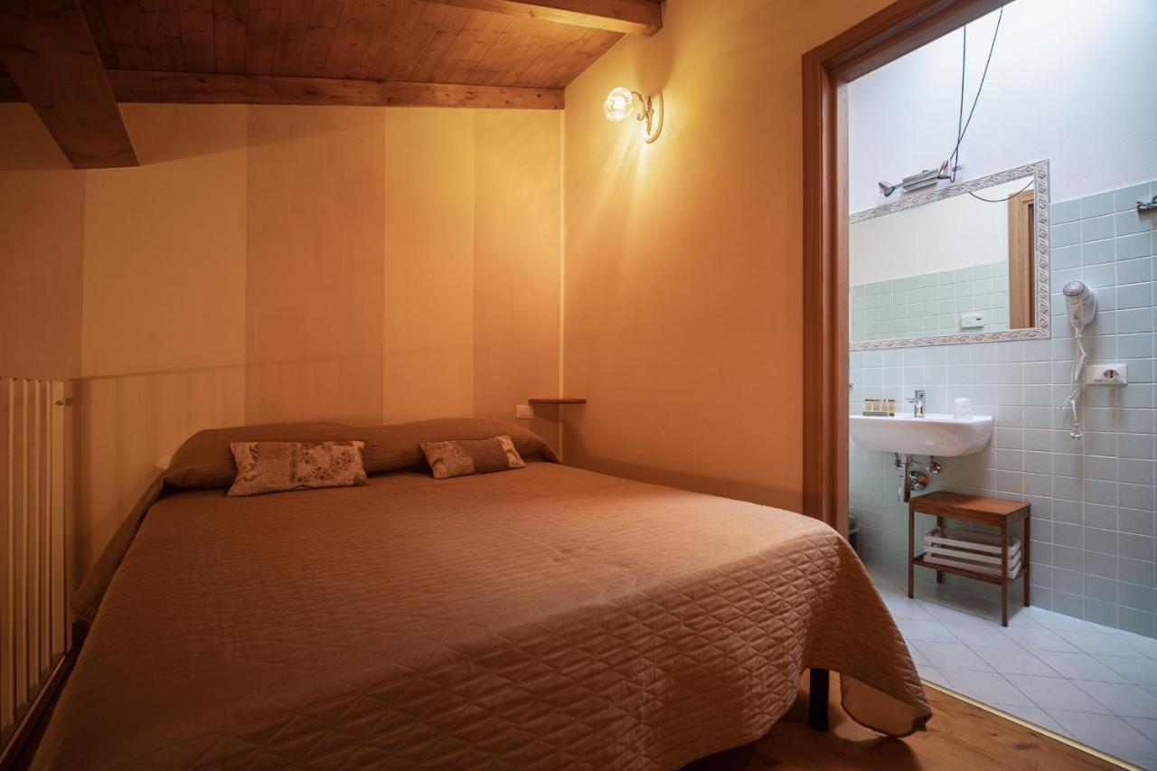La corte dei tre Torre del Lago Puccini Esterno foto